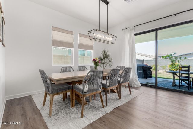 3914 W SERPENTINE Drive, San Tan Valley, AZ 85144
