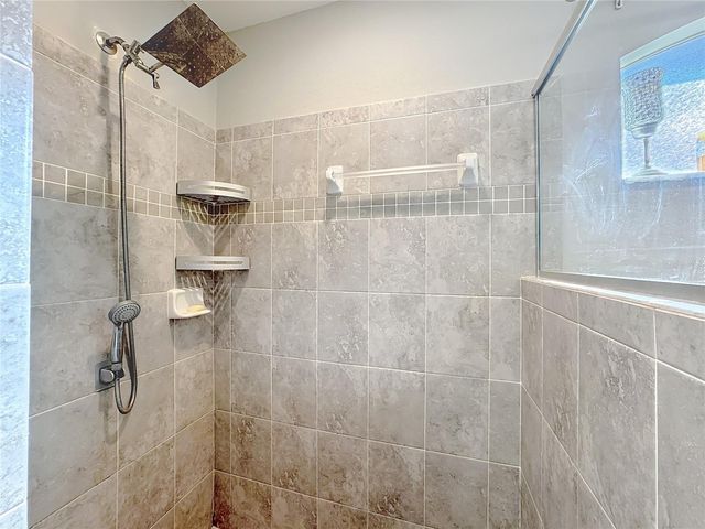 389 ST GEORGES CIRCLE, Eagle Lake, FL 33839