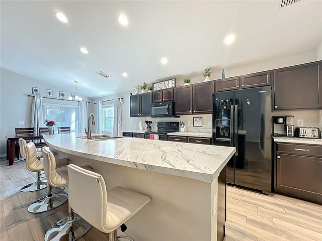 389 ST GEORGES CIRCLE, Eagle Lake, FL 33839