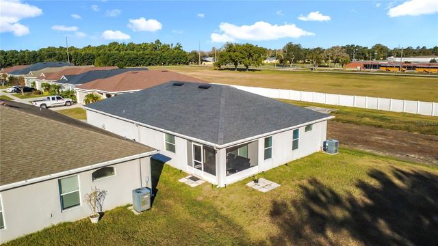 389 ST GEORGES CIRCLE, Eagle Lake, FL 33839