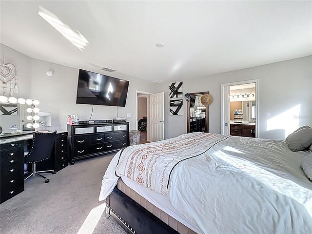 389 ST GEORGES CIRCLE, Eagle Lake, FL 33839