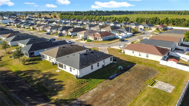 389 ST GEORGES CIRCLE, Eagle Lake, FL 33839