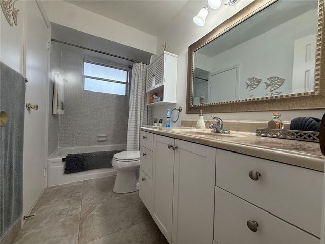 3430 NW 52nd Avenue 308, Lauderdale Lakes, FL 33319