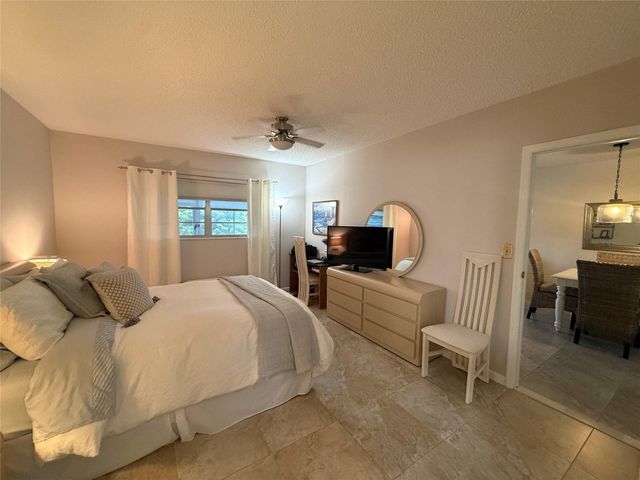 3430 NW 52nd Avenue 308, Lauderdale Lakes, FL 33319