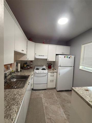 3430 NW 52nd Avenue 308, Lauderdale Lakes, FL 33319