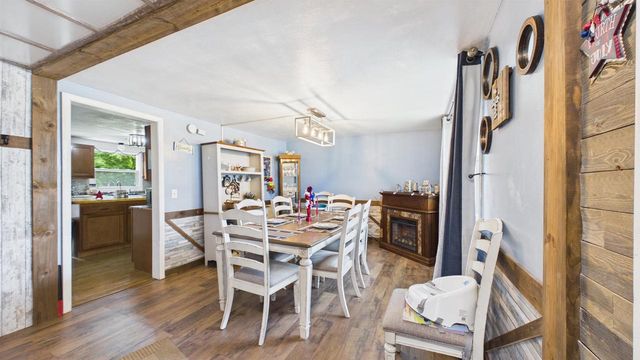 4020 N BALLARD ROAD, Appleton, WI 54913