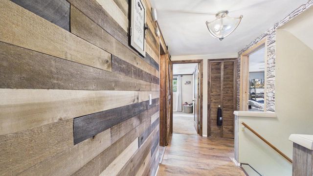4020 N BALLARD ROAD, Appleton, WI 54913