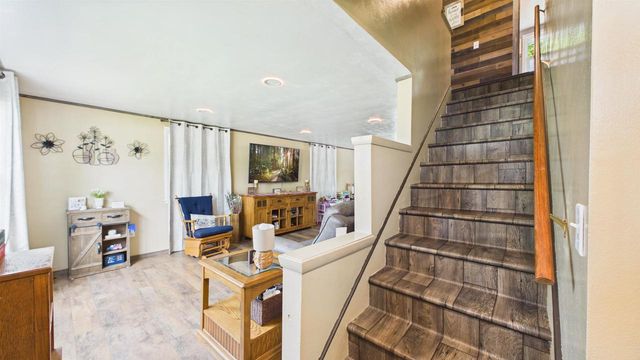4020 N BALLARD ROAD, Appleton, WI 54913