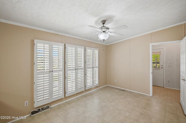 2639 Nc Highway 211, Clarkton, NC 28433