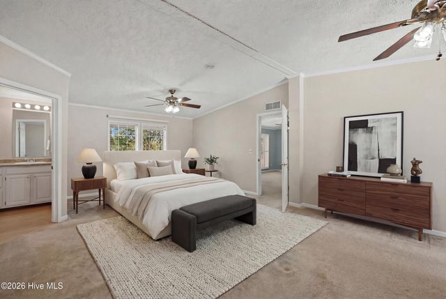 2639 Nc Highway 211, Clarkton, NC 28433