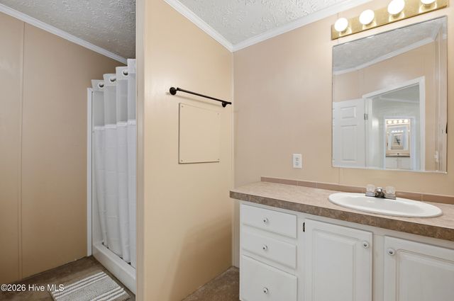 2639 Nc Highway 211, Clarkton, NC 28433