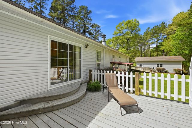 2639 Nc Highway 211, Clarkton, NC 28433