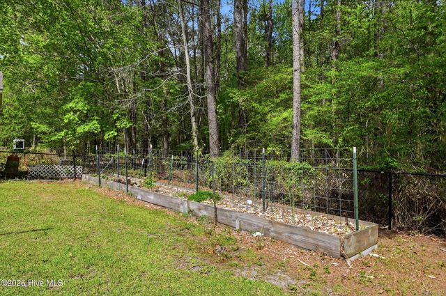 2639 Nc Highway 211, Clarkton, NC 28433