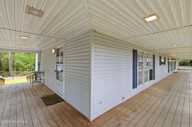 2639 Nc Highway 211, Clarkton, NC 28433