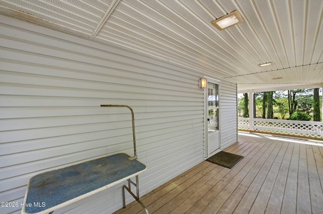 2639 Nc Highway 211, Clarkton, NC 28433