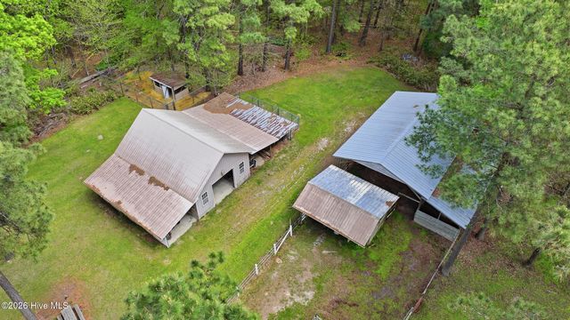 2639 Nc Highway 211, Clarkton, NC 28433