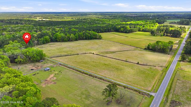 2639 Nc Highway 211, Clarkton, NC 28433