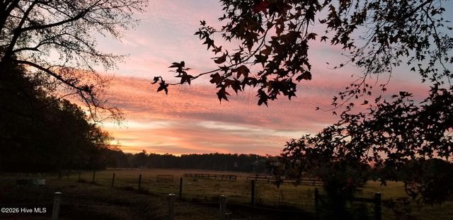 2639 Nc Highway 211, Clarkton, NC 28433