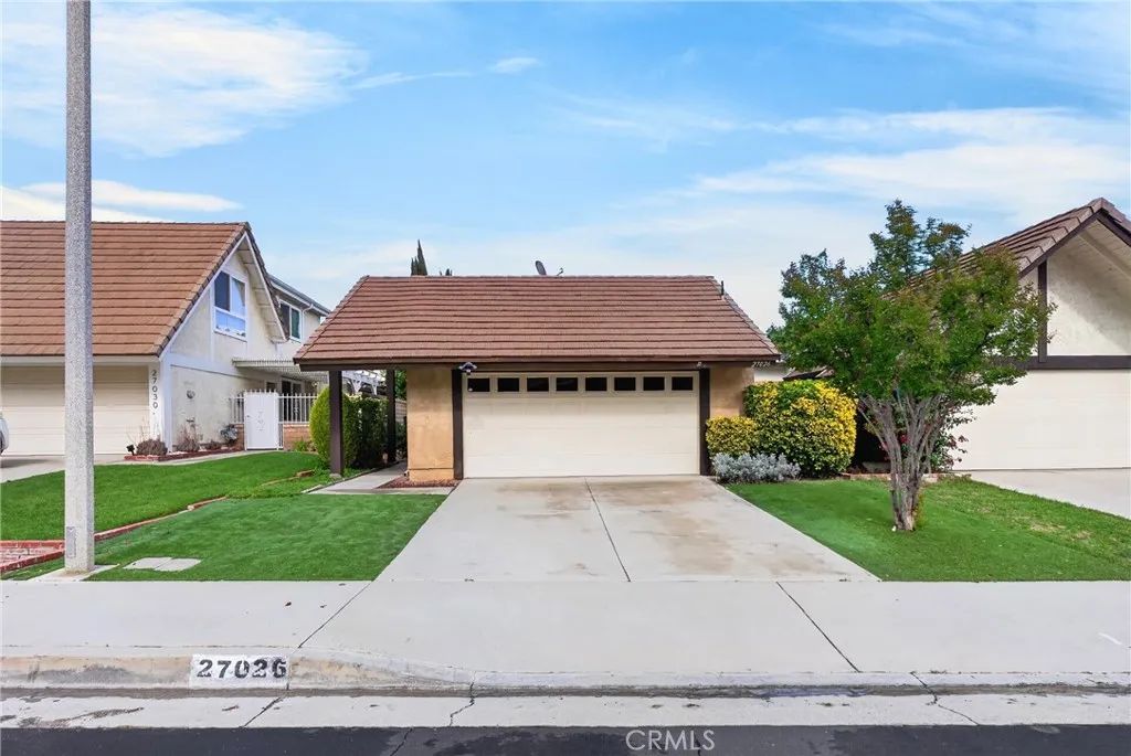 27026 Rio Pecos, Valencia, CA 91354