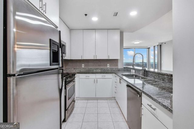 3338 Peachtree Road NE 2401, Atlanta, GA 30326