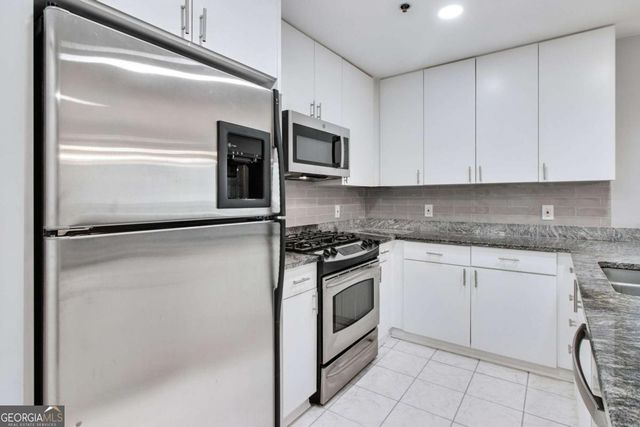 3338 Peachtree Road NE 2401, Atlanta, GA 30326