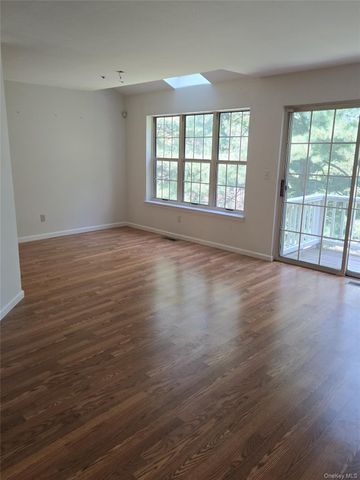 1506 Pondcrest Lane, White Plains, NY 10607