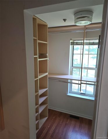 1506 Pondcrest Lane, White Plains, NY 10607