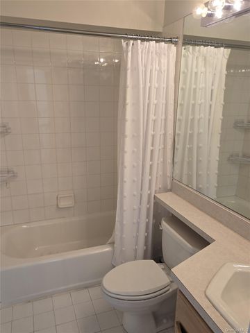1506 Pondcrest Lane, White Plains, NY 10607