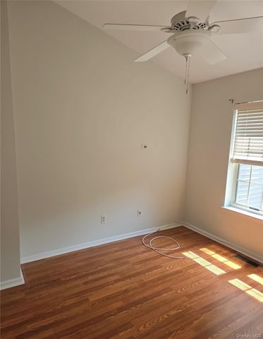 1506 Pondcrest Lane, White Plains, NY 10607