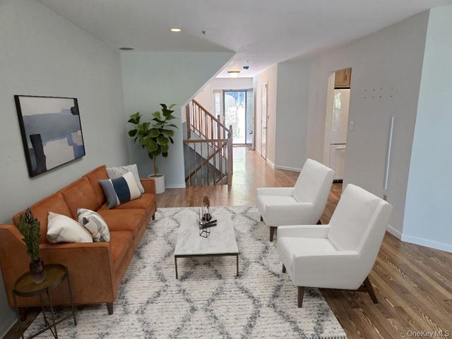 1506 Pondcrest Lane, White Plains, NY 10607