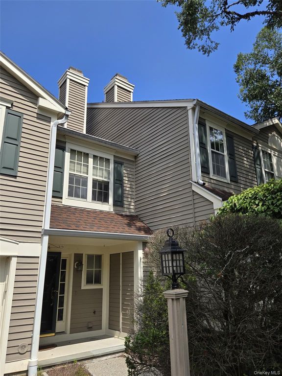 1506 Pondcrest Lane, White Plains, NY 10607 — photo 2