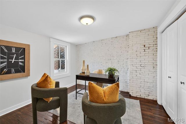 2811 Missouri Avenue, St Louis, MO 63118