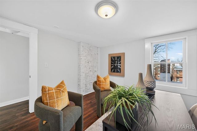 2811 Missouri Avenue, St Louis, MO 63118