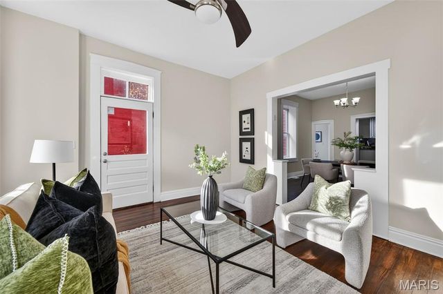 2811 Missouri Avenue, St Louis, MO 63118