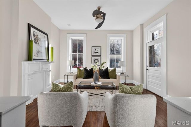 2811 Missouri Avenue, St Louis, MO 63118