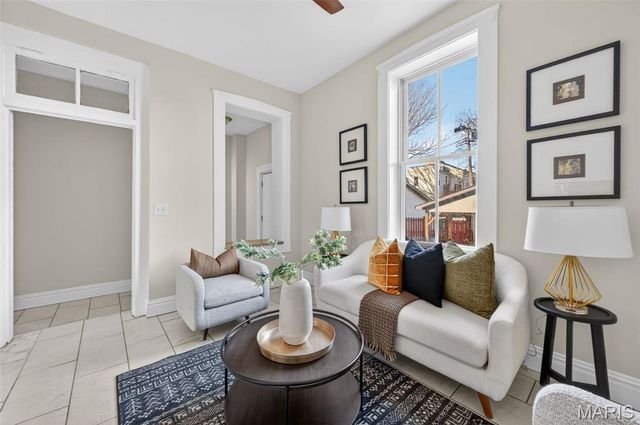 2811 Missouri Avenue, St Louis, MO 63118