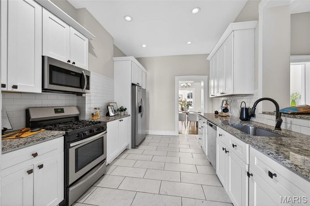 2811 Missouri Avenue, St Louis, MO 63118