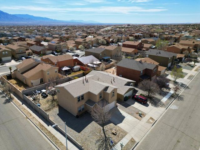 5750 Quay Drive NE, Rio Rancho, NM 87144