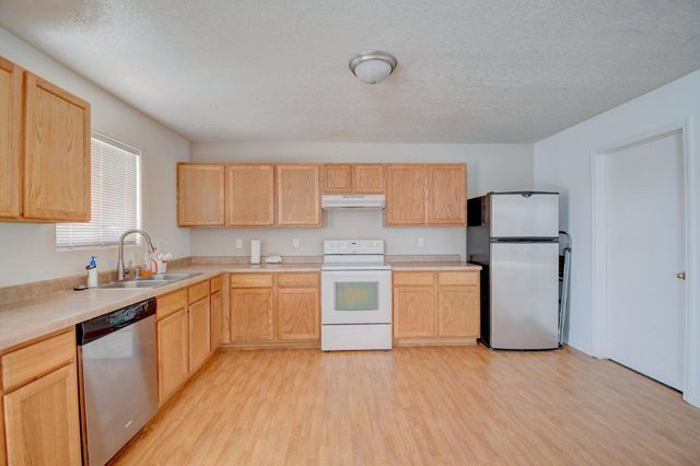 5750 Quay Drive NE, Rio Rancho, NM 87144