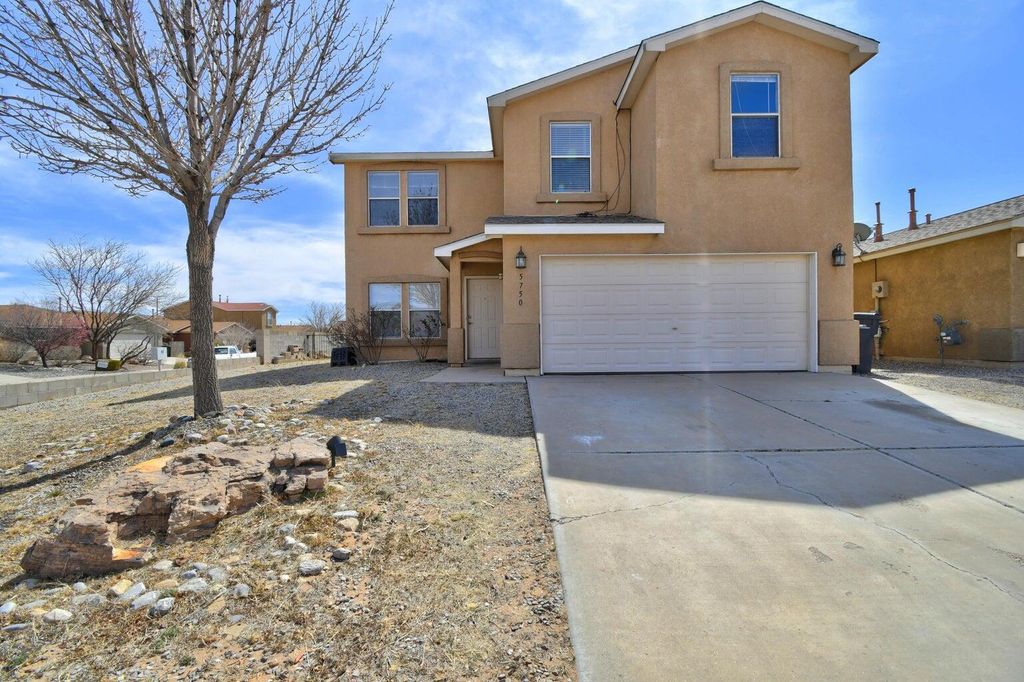 5750 Quay Drive NE, Rio Rancho, NM 87144