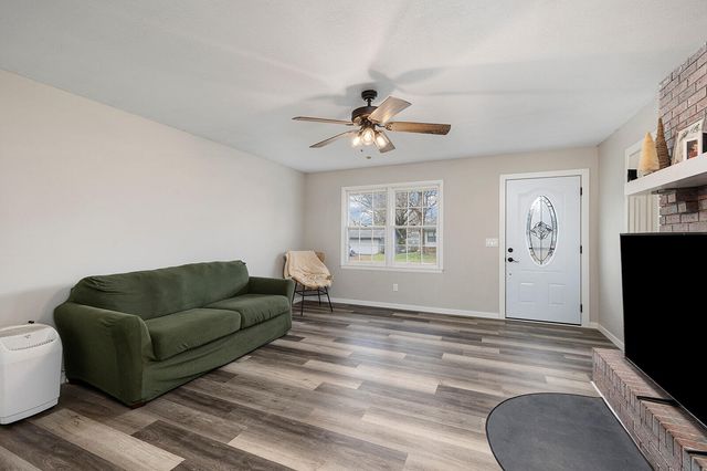 3128 S Dayton Avenue, Springfield, MO 65807