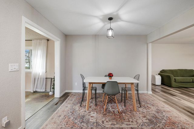 3128 S Dayton Avenue, Springfield, MO 65807