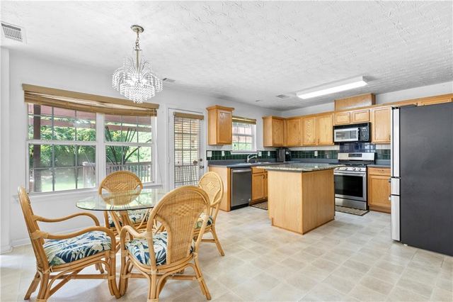 665 Roxford Lane, Buford, GA 30518