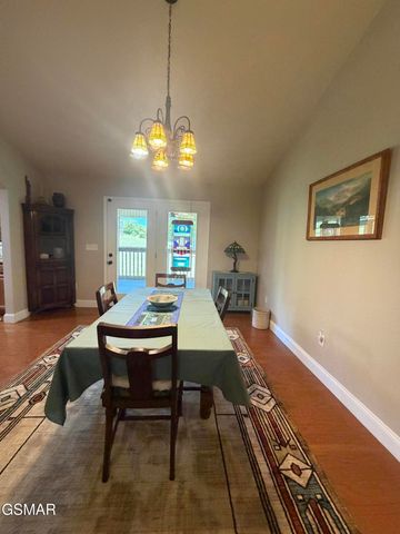 2449 Oakview Lane, Sevierville, TN 37876