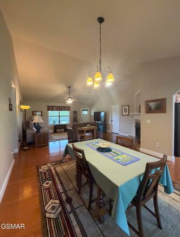 2449 Oakview Lane, Sevierville, TN 37876