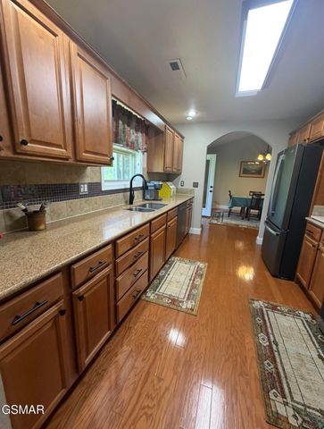 2449 Oakview Lane, Sevierville, TN 37876
