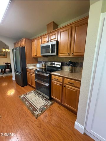 2449 Oakview Lane, Sevierville, TN 37876