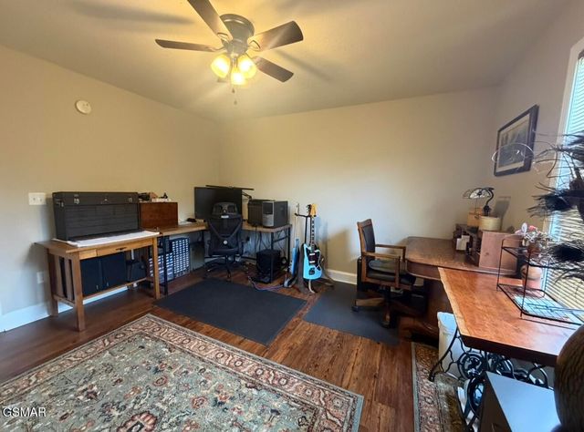 2449 Oakview Lane, Sevierville, TN 37876