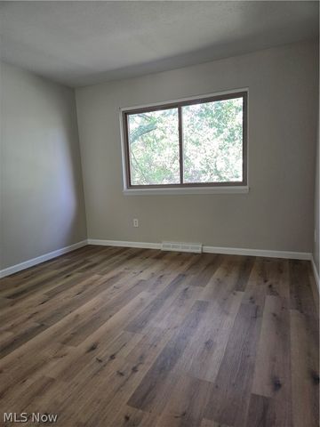 35101 S Turtle Trail A, Willoughby, OH 44094