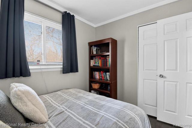 39209 Nottingham Street, Westland, MI 48186